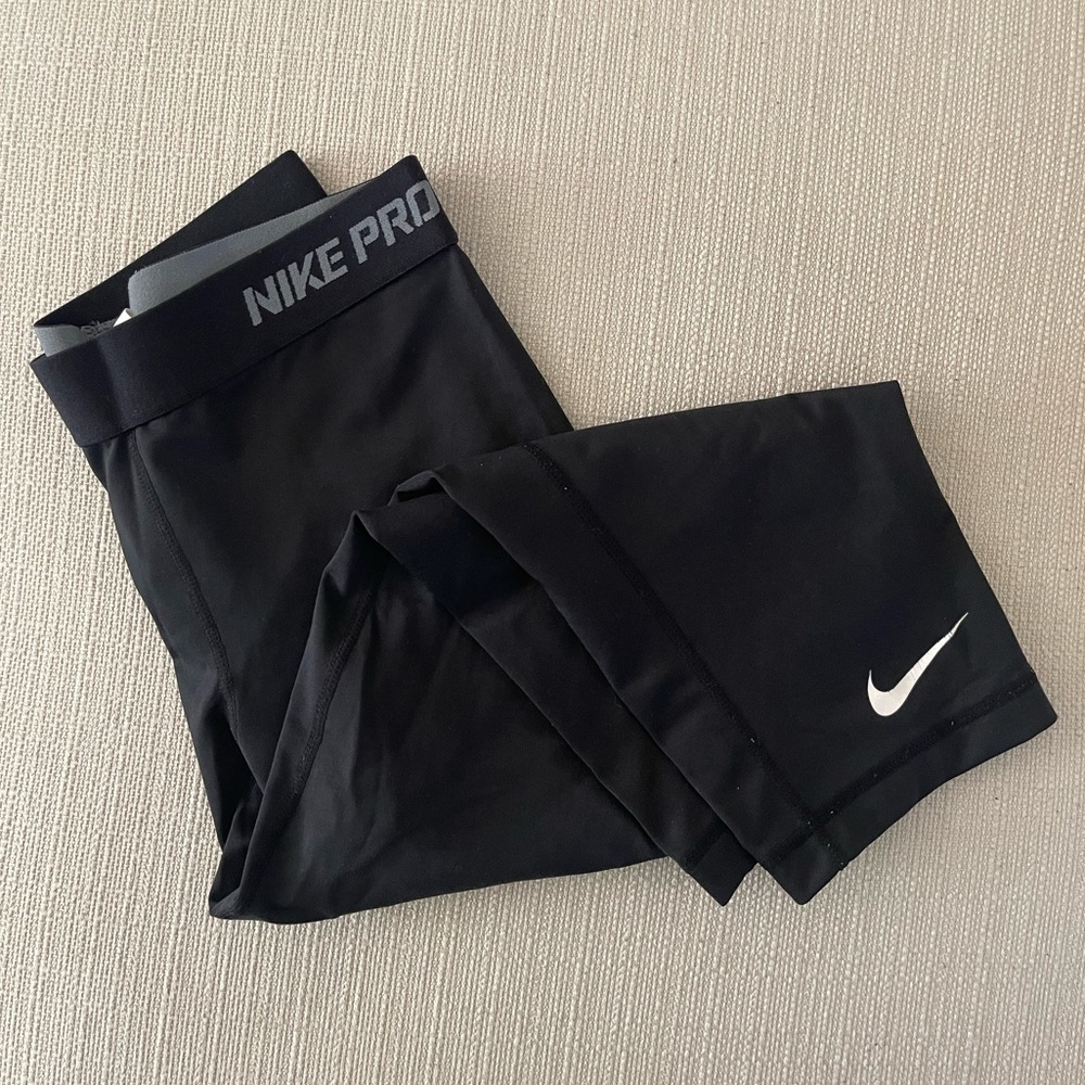 Nike Pro Capri Leggings